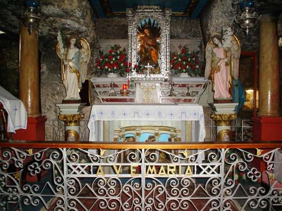 Altar closeup